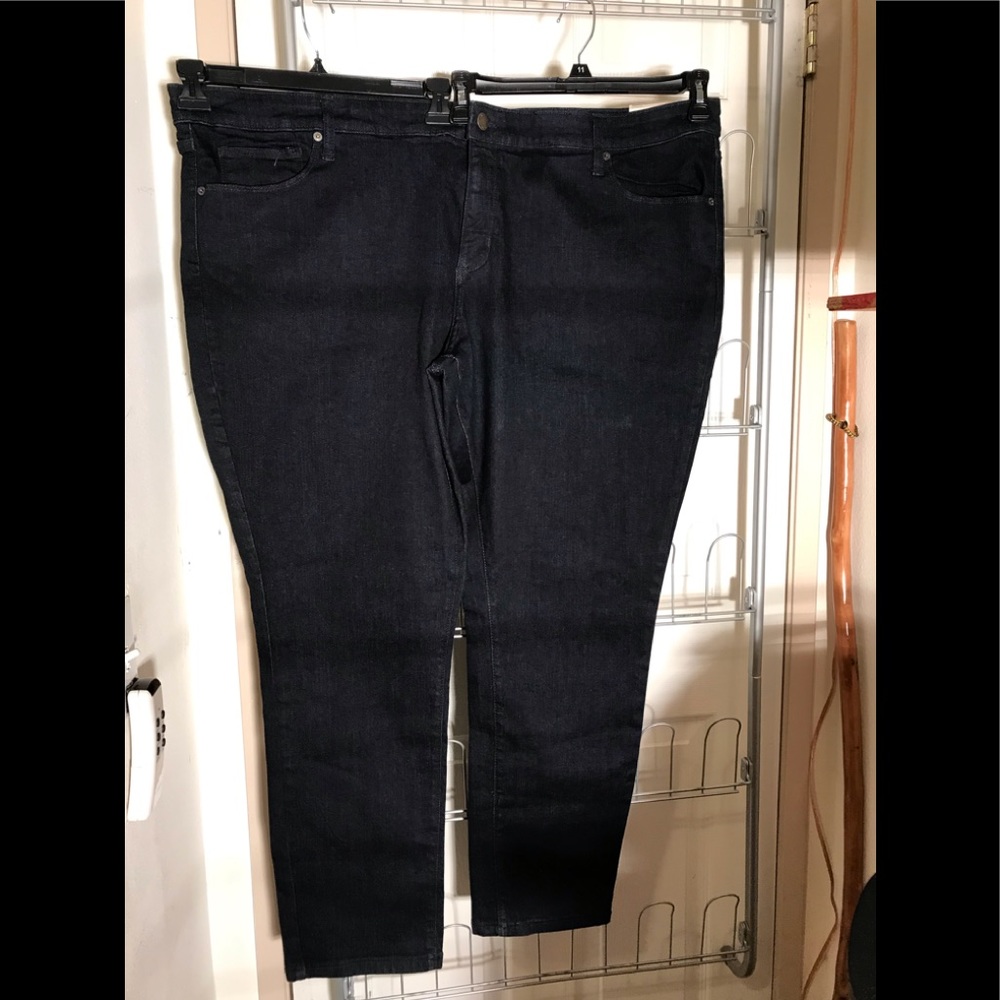 Universal thread pair of jeans 👖